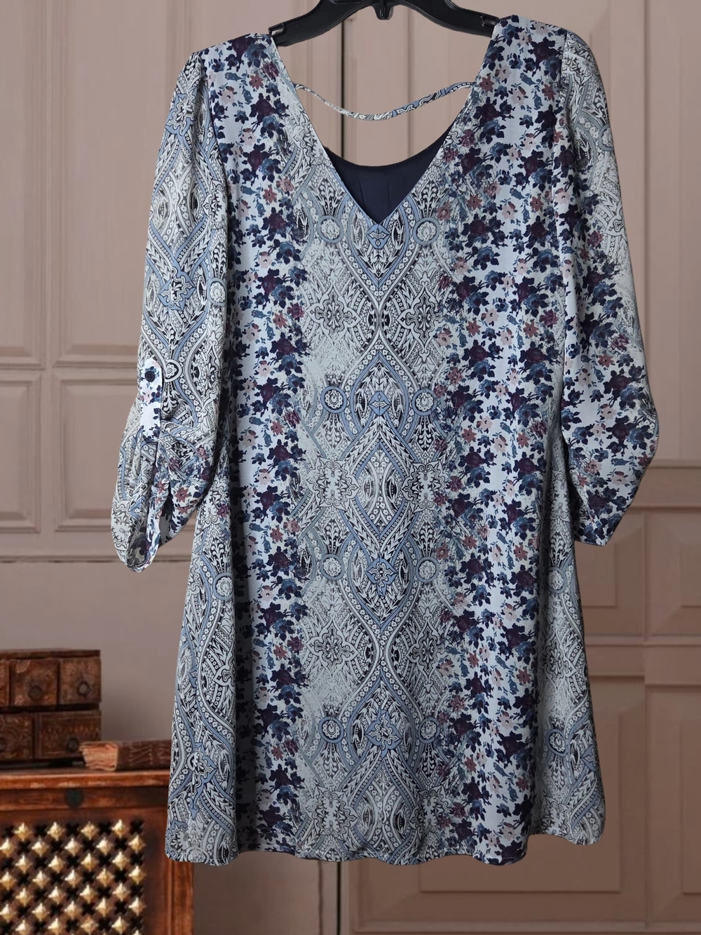 Speechless‎ Blue Floral Paisley V-Neck Tunic